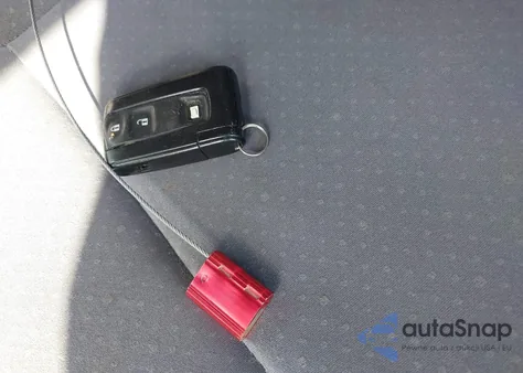 2006 Toyota Prius z USA, uszkodzony, nr VIN JTDKB20U963146437